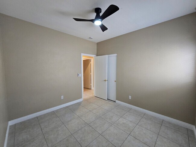 Building Photo - Rhodes Ranch Single Story Rental