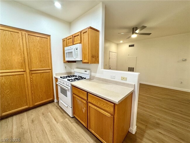 Building Photo - 1420 Red Crest Ln
