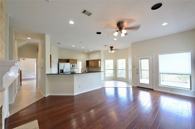 Building Photo - 7602 Bellflower Cove