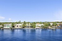 Building Photo - 20515 E Country Club Dr