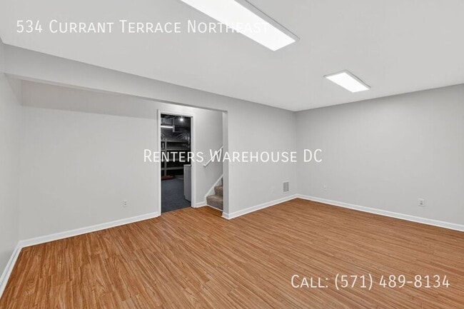 Building Photo - 534 Currant Terrace NE