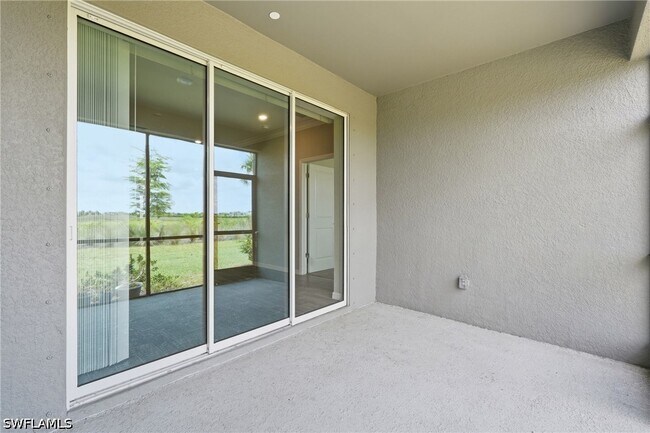 Building Photo - 11841 Venetian Lagoon Dr