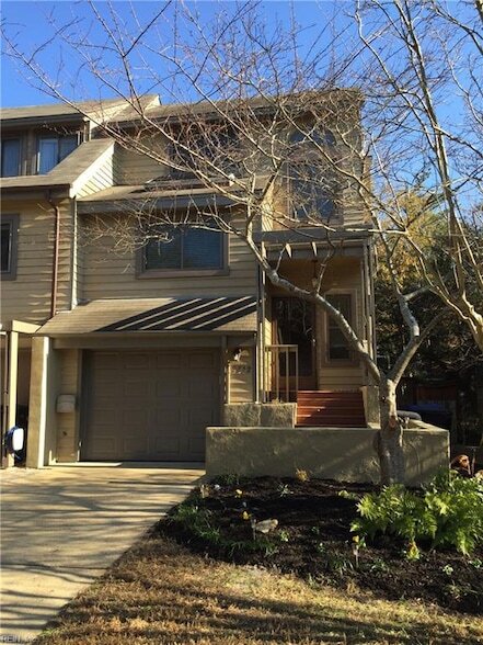 Building Photo - 2312 Kingbird Ln