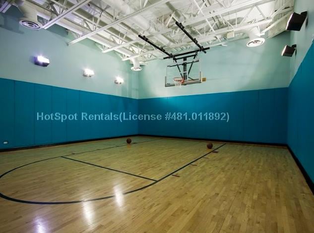 Building Photo - 338 E Grand Ave