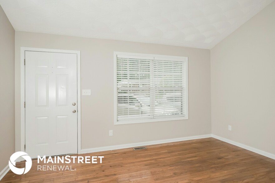 Building Photo - 806 Tin Dor Way