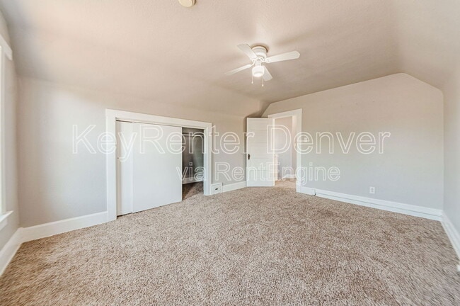 Building Photo - 929 5th St