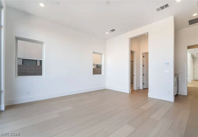 Building Photo - 4846 Shady Rdg Dr
