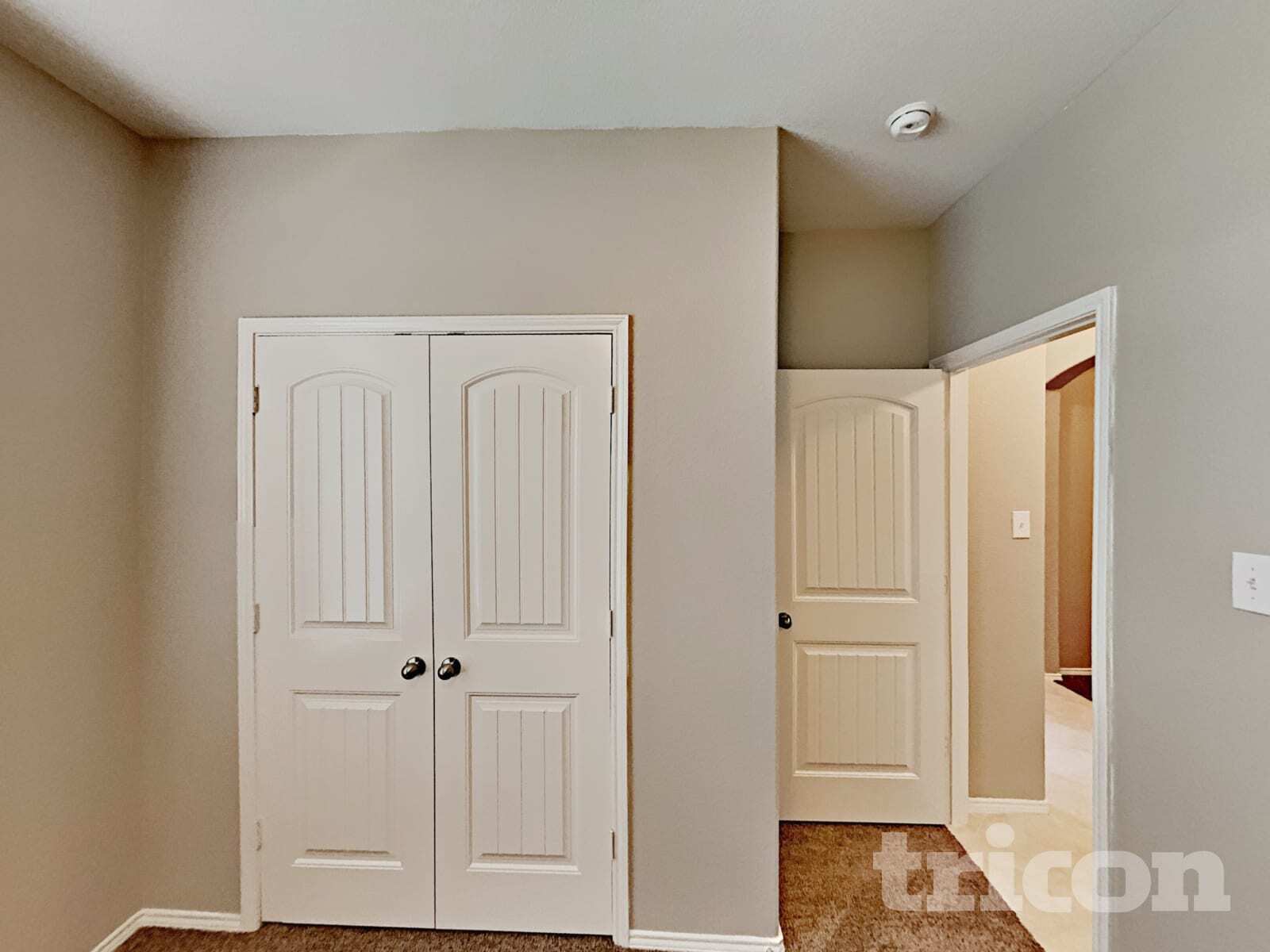 Building Photo - 457 Peach Ln