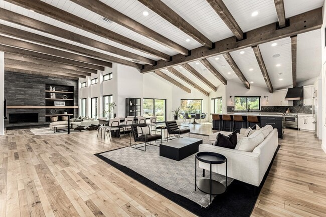 Building Photo - 9917 N 52nd St