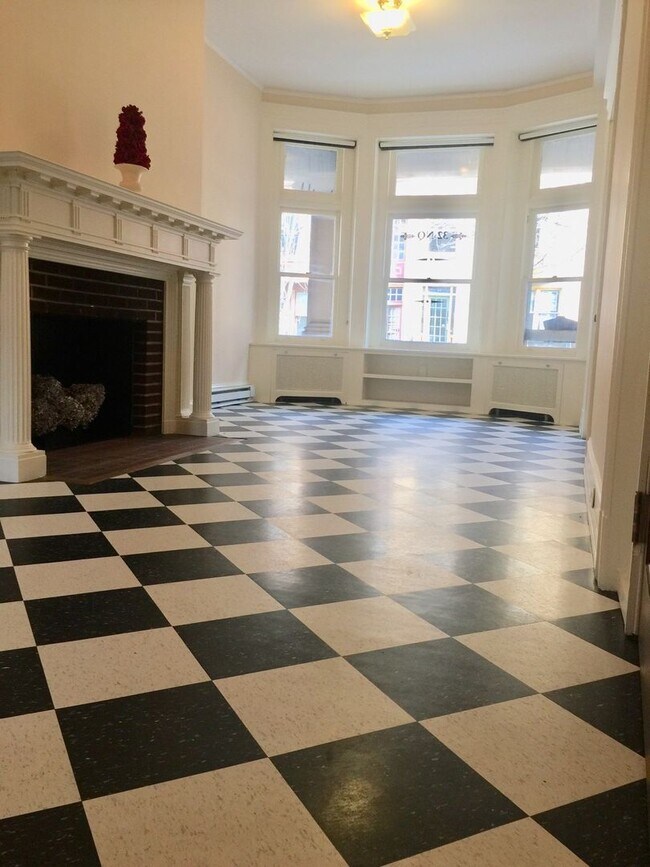 32 N Queen St 32 N Queen St York PA 17403 Apartment Finder