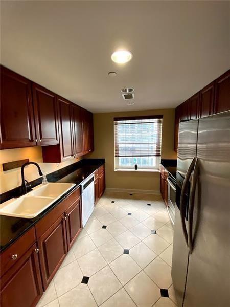 Building Photo - 195 14th St NE