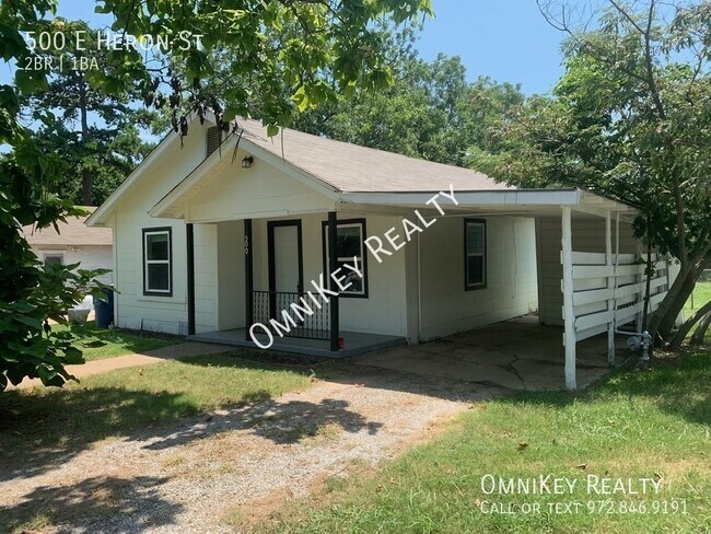 Building Photo - 500 E Heron St