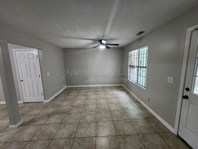 Building Photo - 3752 Waldrop Ln