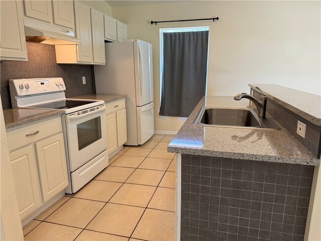 Building Photo - 1489 Whitmore St