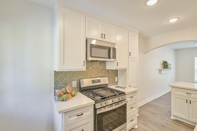 Building Photo - 408 Mcphail St