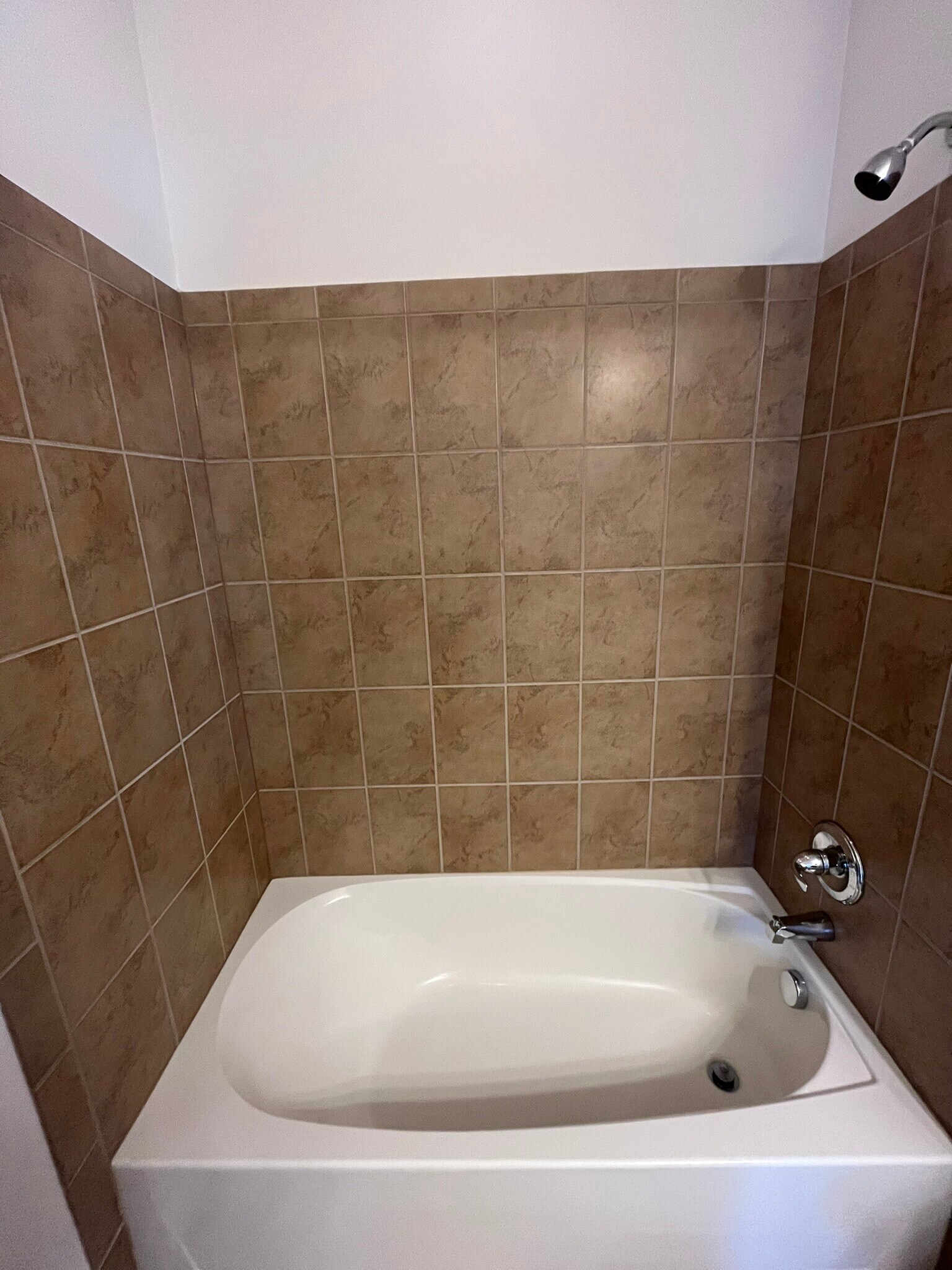 Building Photo - 6897 Rothwell St