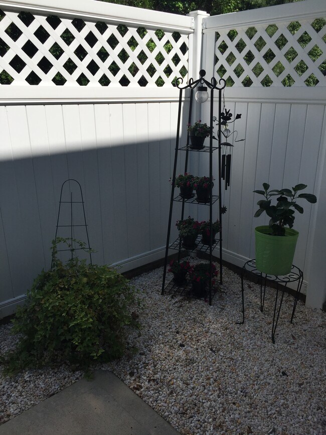 Building Photo - 110 Barnhardt Loop