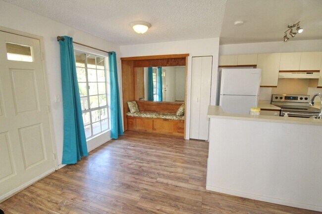 Building Photo - Unfurnished 2 bed/ 1.5 bath Kihei Villages
