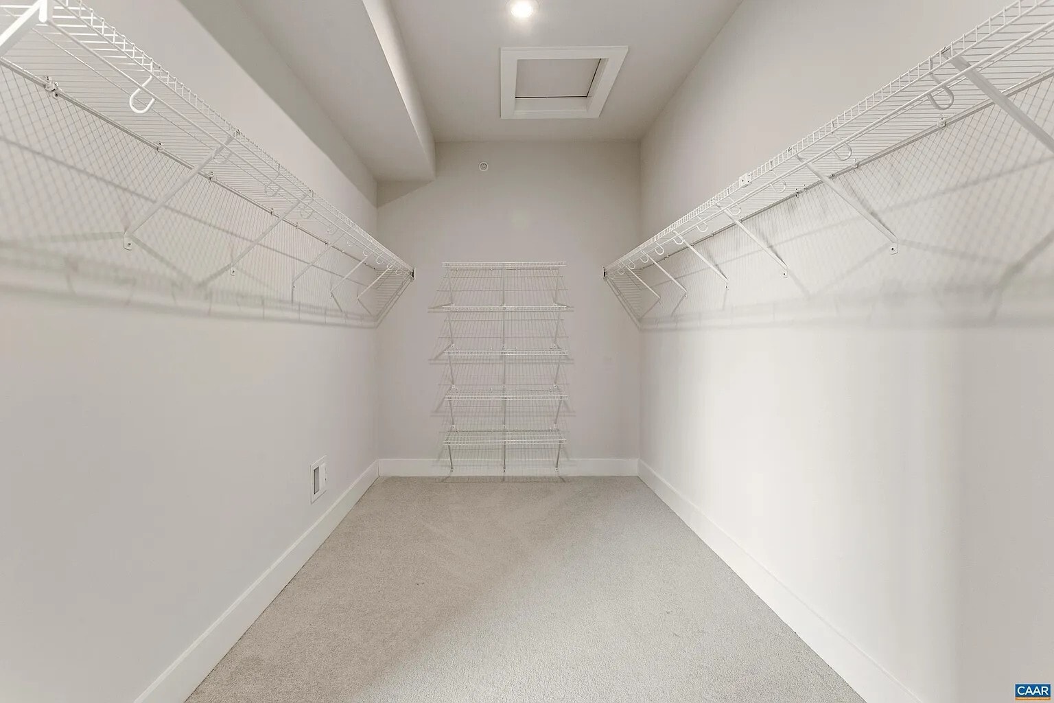 Building Photo - 813 Wesley Ln