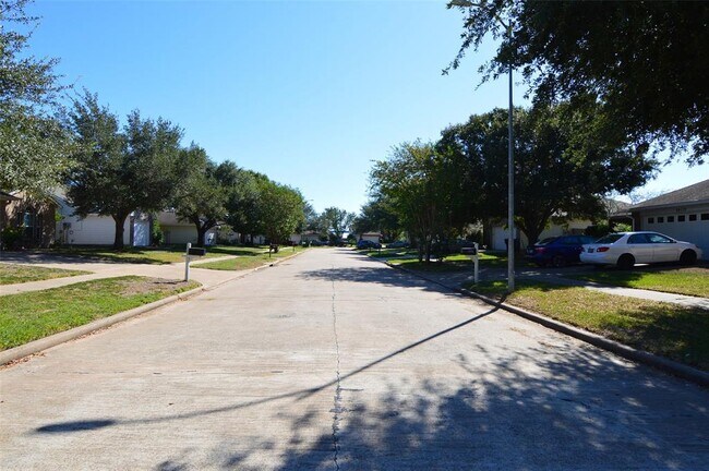 Building Photo - 24119 Wild Horses Ln