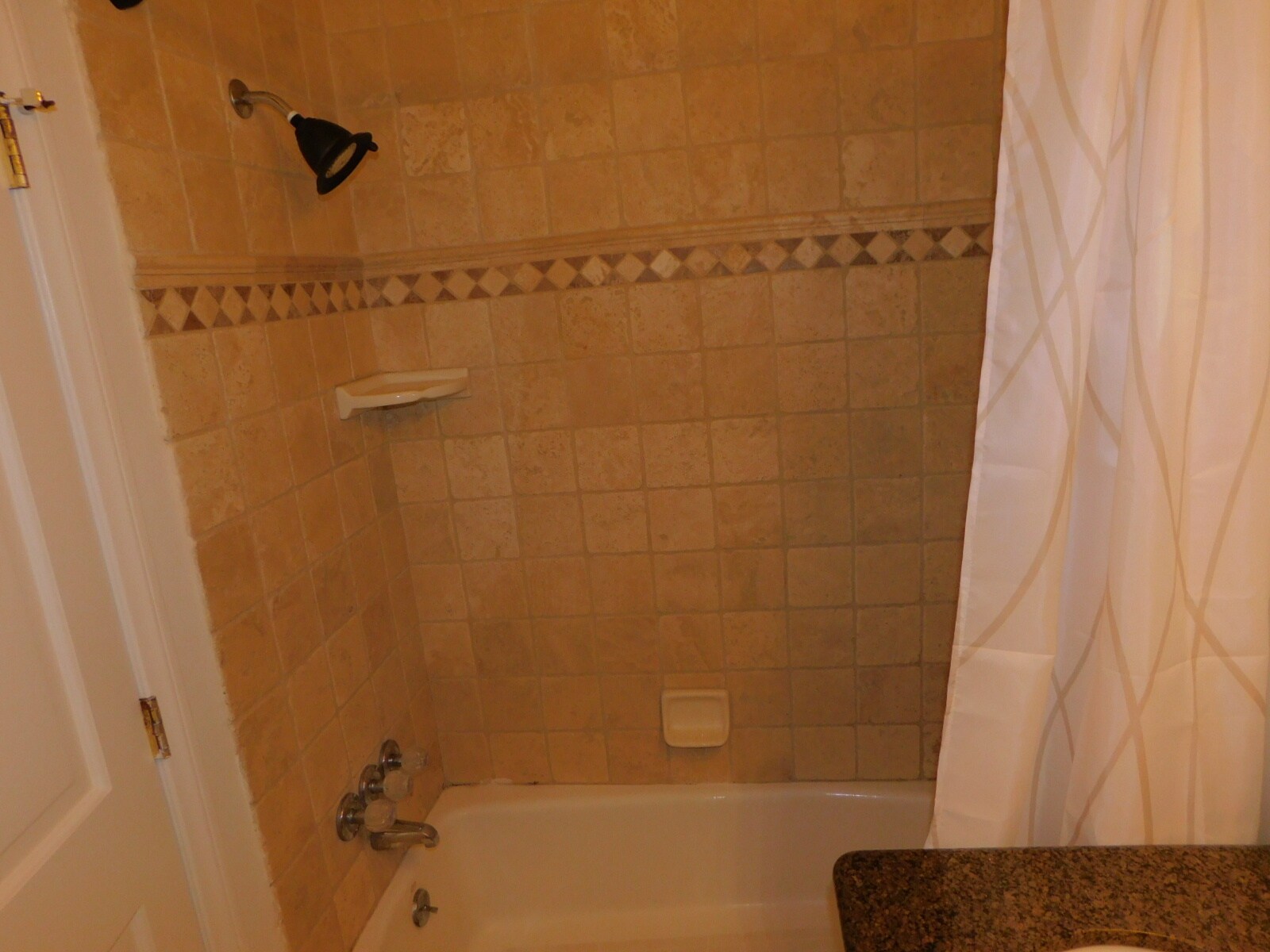 Building Photo - 406 N Fairview St