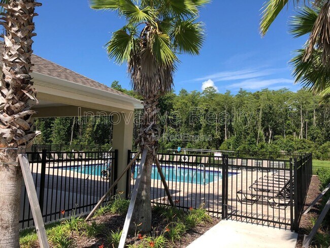 Building Photo - 6791 Tussilago Way