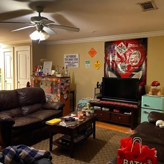 Building Photo - 1035 Barnett Shoals Rd