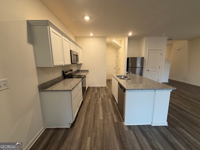 Building Photo - 1261 Fagiolo St