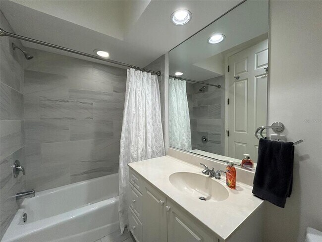 Building Photo - 3705 54th Dr W