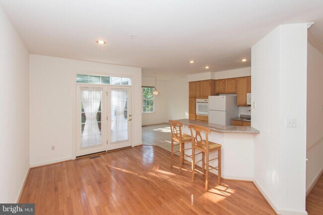 Building Photo - 22 Calabash Ct