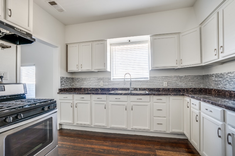 Building Photo - 648 N Tyler St