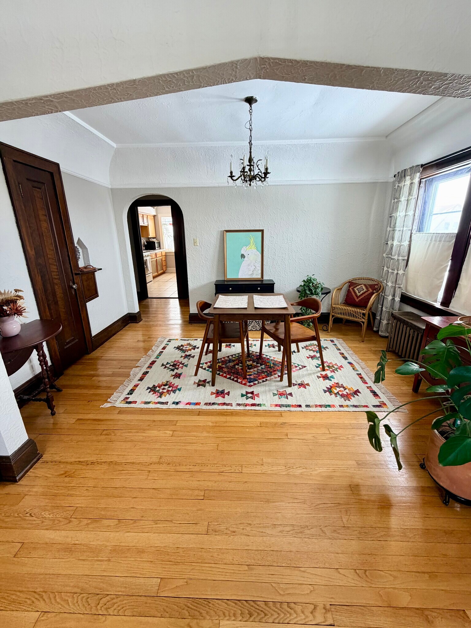 Building Photo - 1425 E Capitol Dr