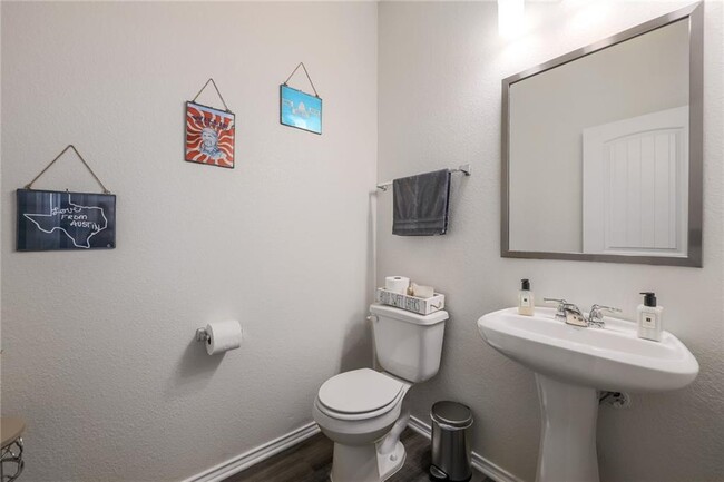 Building Photo - 14104 Honey Gem Dr