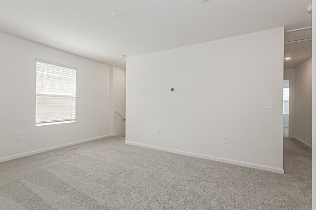 Building Photo - 3483 Howell Dr