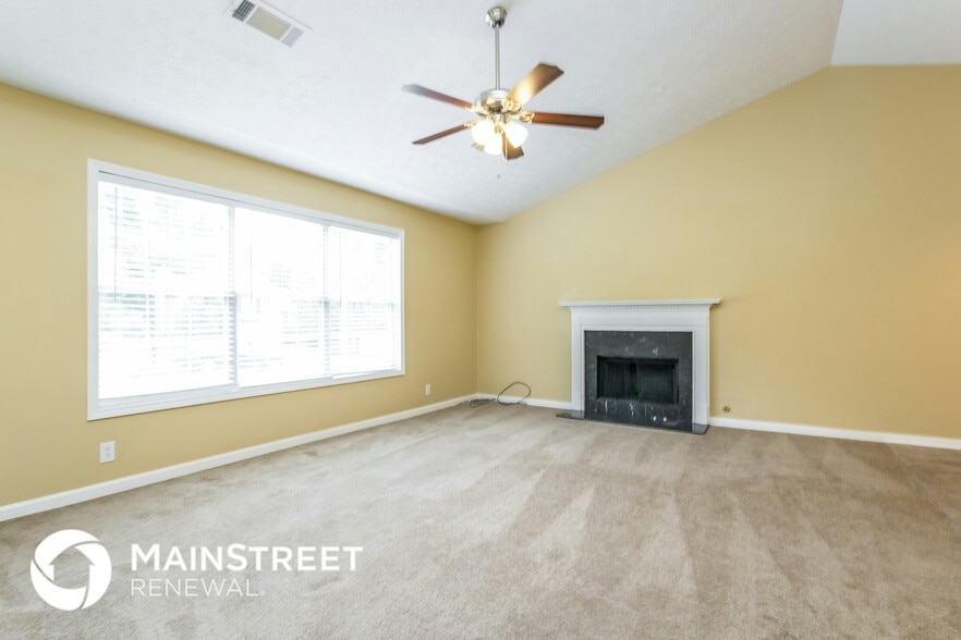 Building Photo - 5559 Princeton Oaks Ln