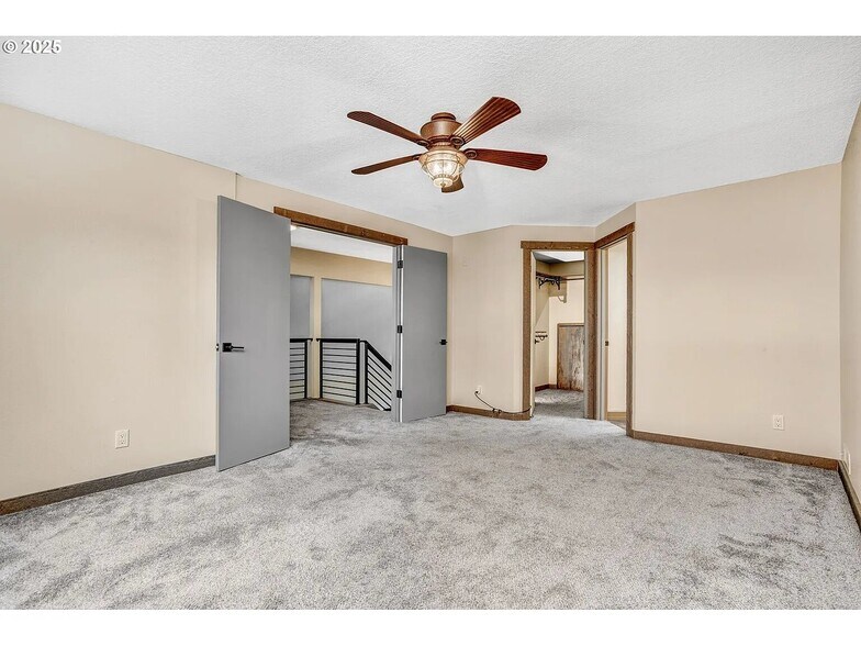 Building Photo - 3017 SE Brookwood Ave