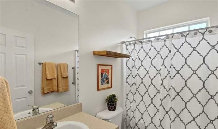 Building Photo - 121 Willow Point Cir