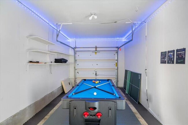 Building Photo - 3007 Burning Oak Dr