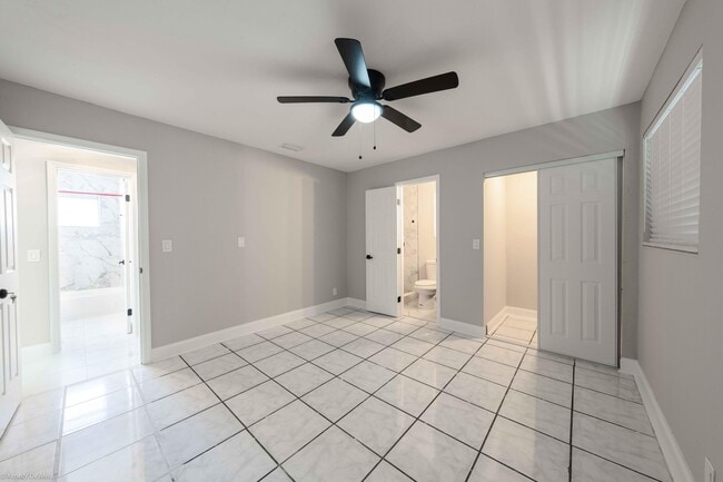 Building Photo - 120 SW 29th Terrace