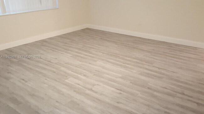 Building Photo - 265 SW 7th St