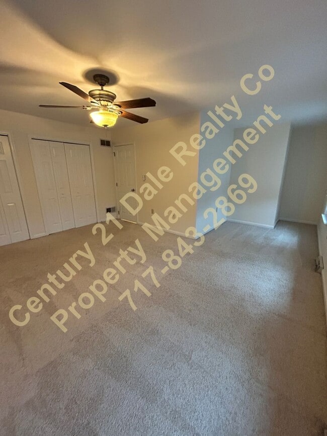 Building Photo - Beautiful 2 Bedroom Condo in West York Schools with a Large 2 Car Garage