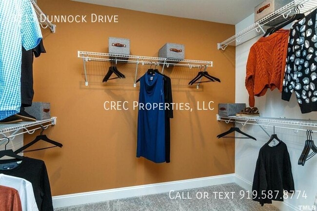 Building Photo - 3115 Dunnock Dr