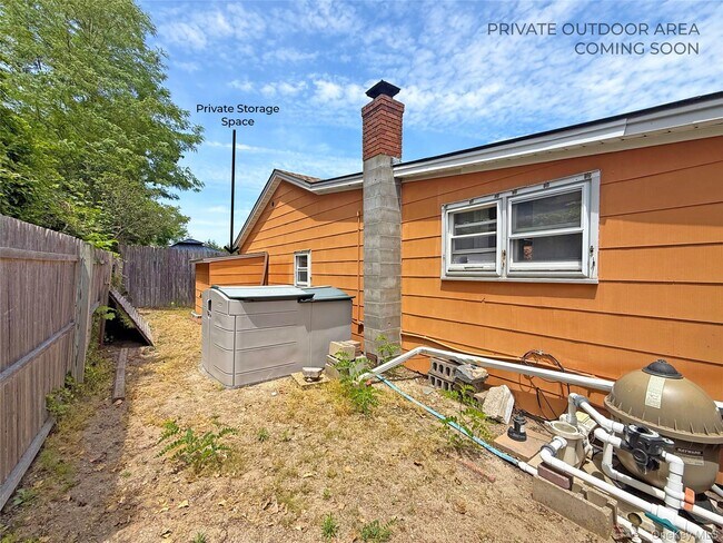 Building Photo - 839 Pond View Rd