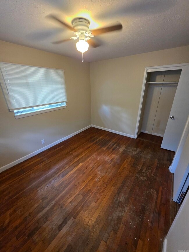 Building Photo - 89 Broadmoor Dr