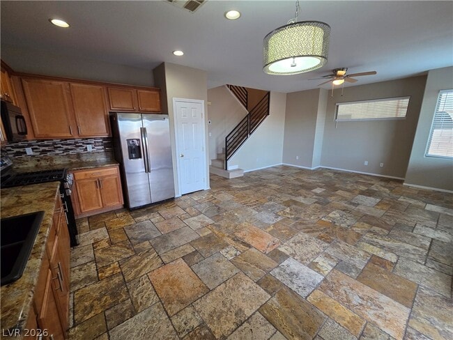 Building Photo - 3504 Lonesome Drum St