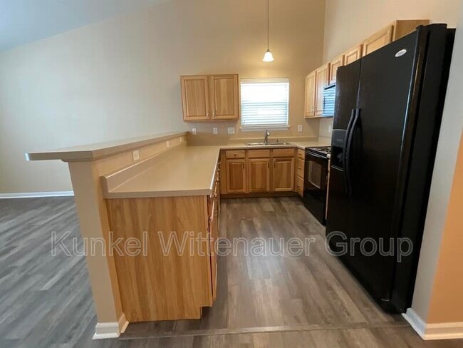 Building Photo - 721 Tower Grove Dr