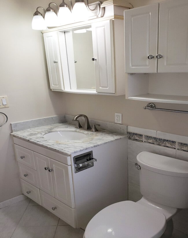 Building Photo - 28833 Groveland St