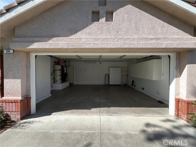 Building Photo - 634 Twin Peaks Ave