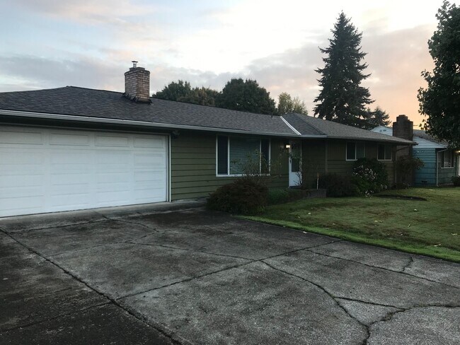 Primary Photo - 3 Bed 1.75 Bath SFR Rambler Everett