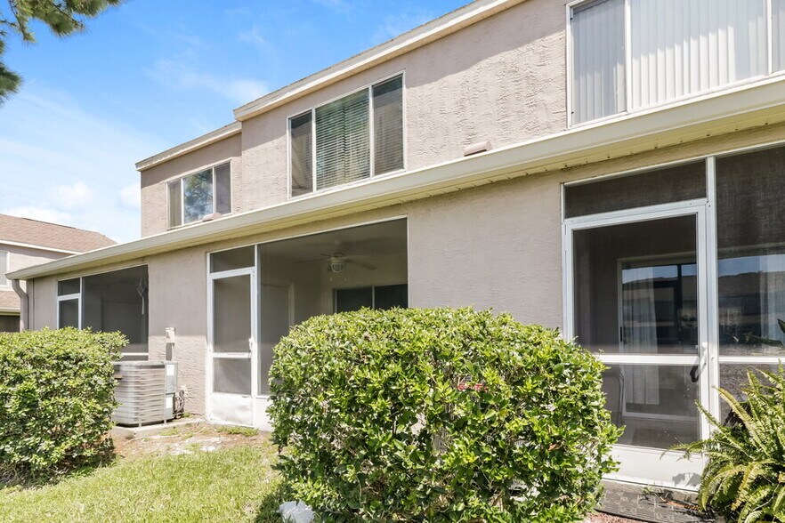 Building Photo - 6333 Bayside Key Dr